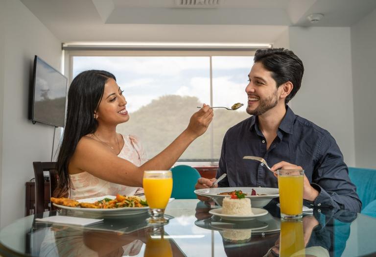 Festival Adulto Mayor (Acomodación Sencilla)  Hotel Kualamaná Melgar Festival Adulto Mayor (Acomodación Sencilla)  Hotel Kualamaná Melgar