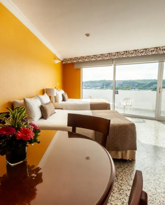 Suite Hotel Almirante Melgar Suite Hotel Almirante Melgar