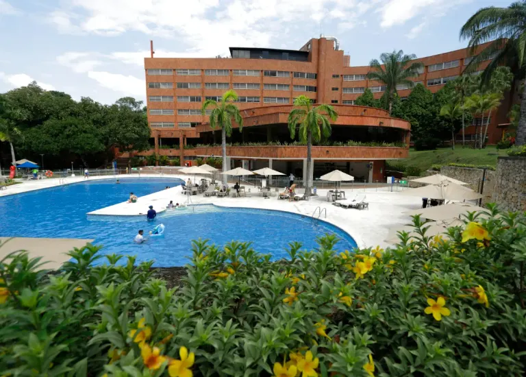 Indoor swimming pool Kualamaná Hotel Melgar Indoor swimming pool Kualamaná Hotel Melgar
